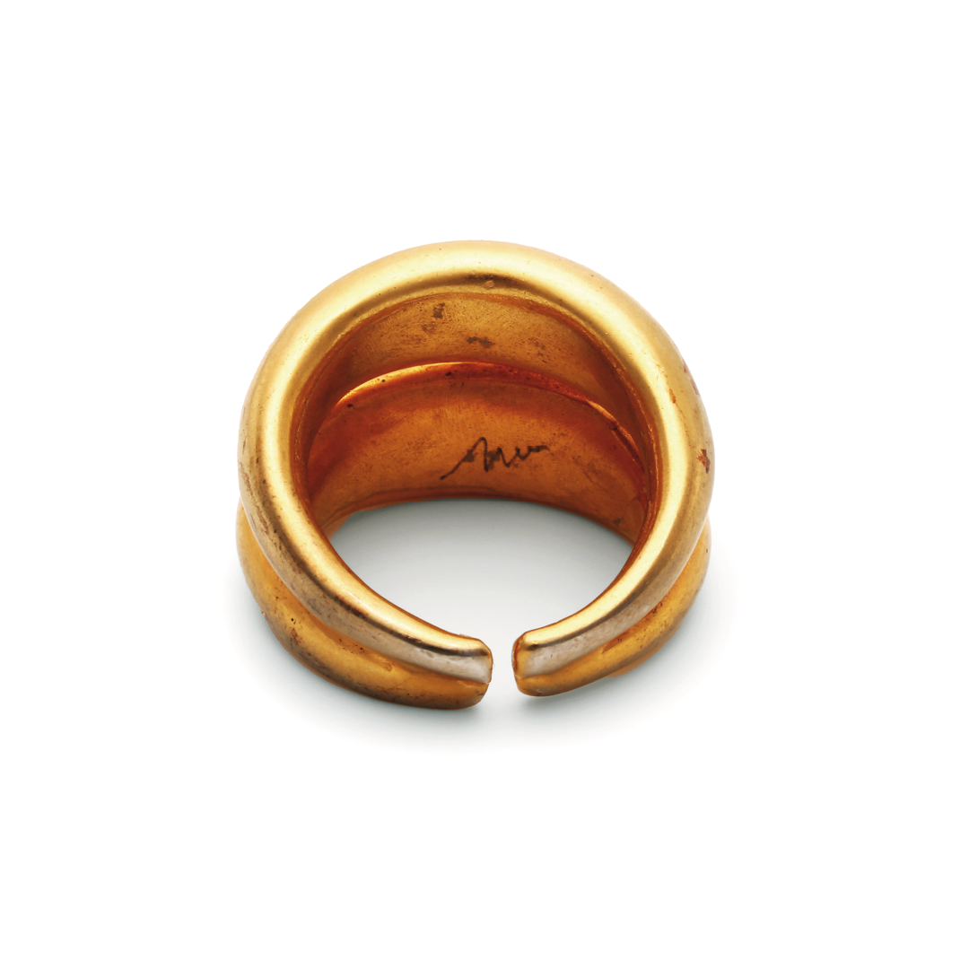 GOLDEN KISS by Robert Lee Morris, New York #S0061