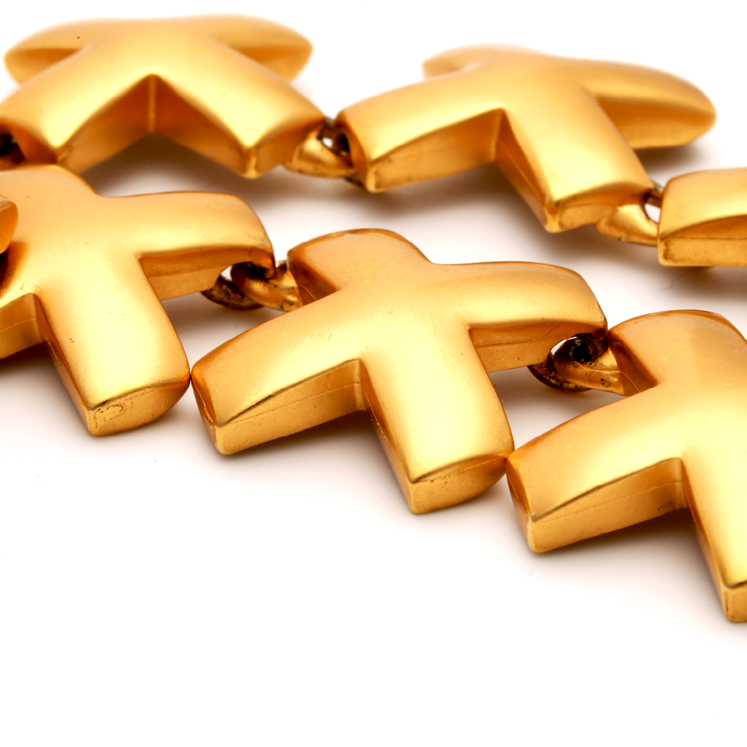 QUEENS CROSS by Anne Klein, USA #S0071
