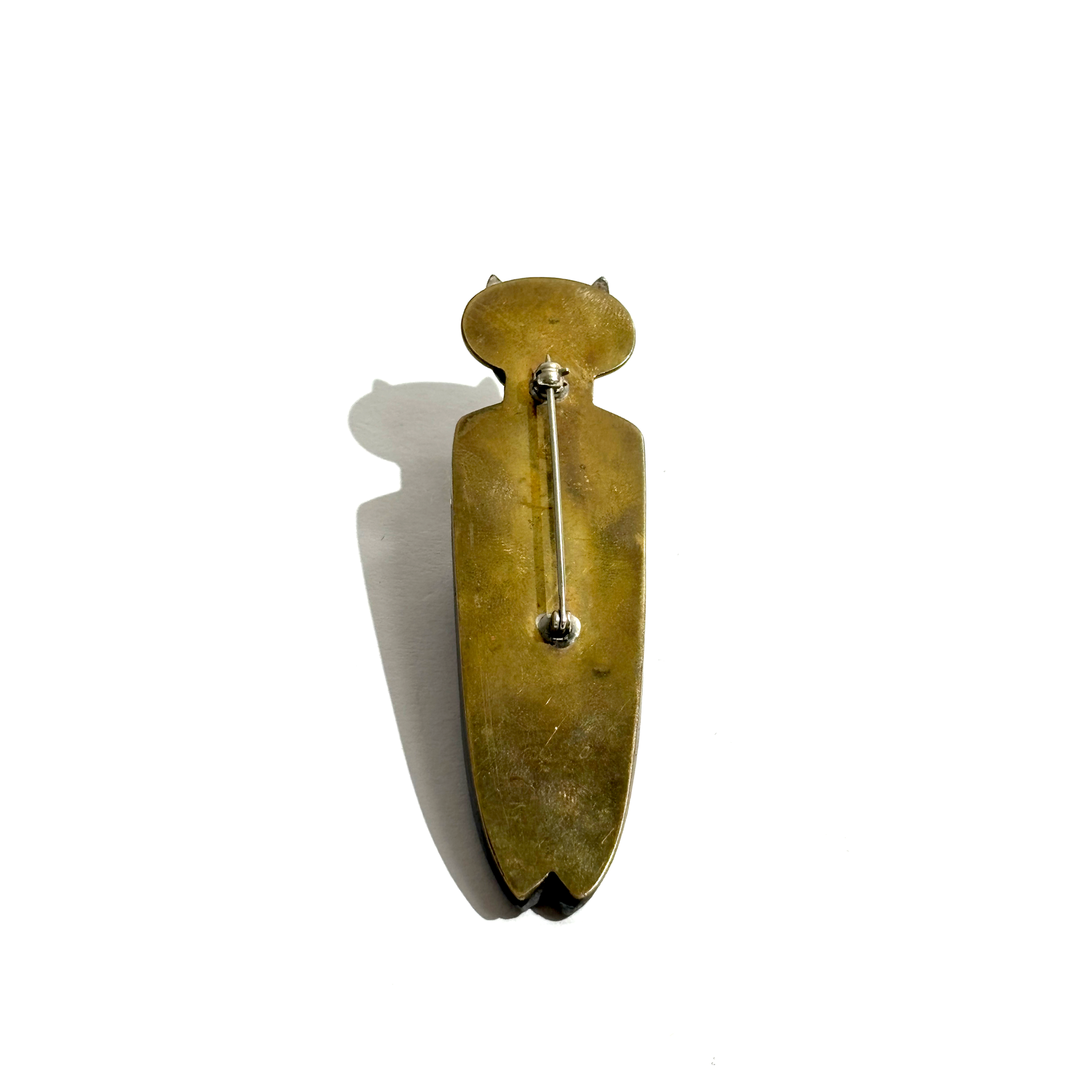 SPIRIT PIN CAT by Patricia McCleery, USA #E0001